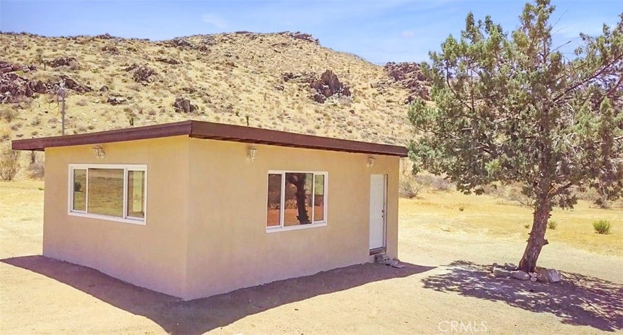 Property photo for 27127 Zuni Road, Apple Valley, CA