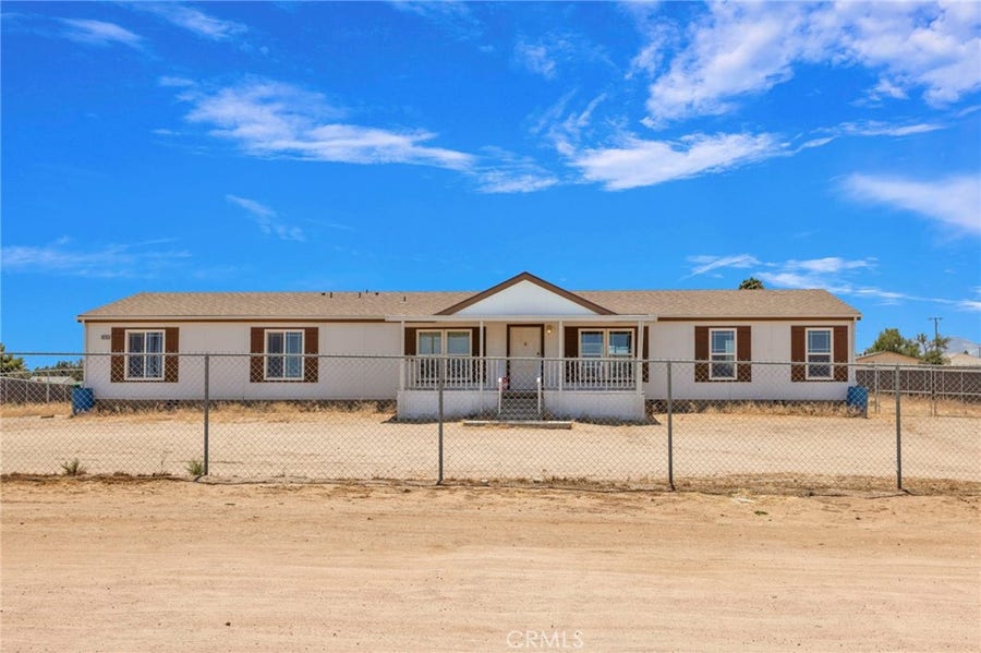 Property photo for 9235 Lindero, Phelan, CA