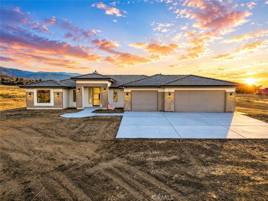 Property photo for 9012 Monte Vista, Phelan, CA