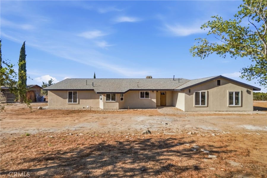 Property photo for 4626 Sundown, Phelan, CA