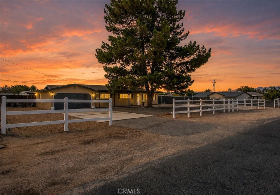 Property photo for 19185 Shoshonee, Apple Valley, CA