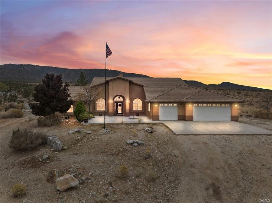 Property photo for 10160 Pineview Road, Pinon Hills, CA