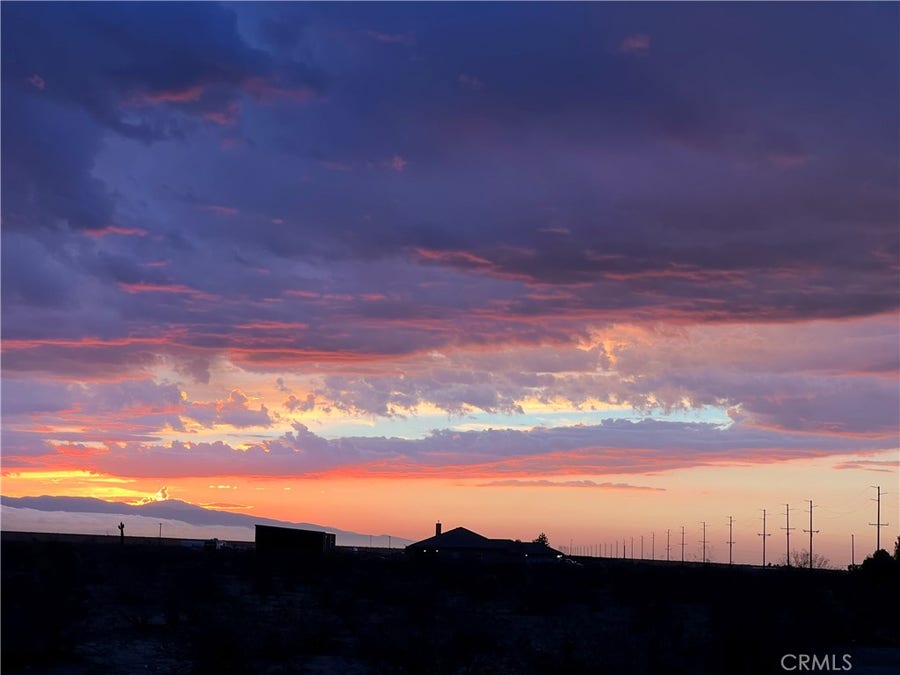 Property photo for 3 Del Oro Road, Apple Valley, CA