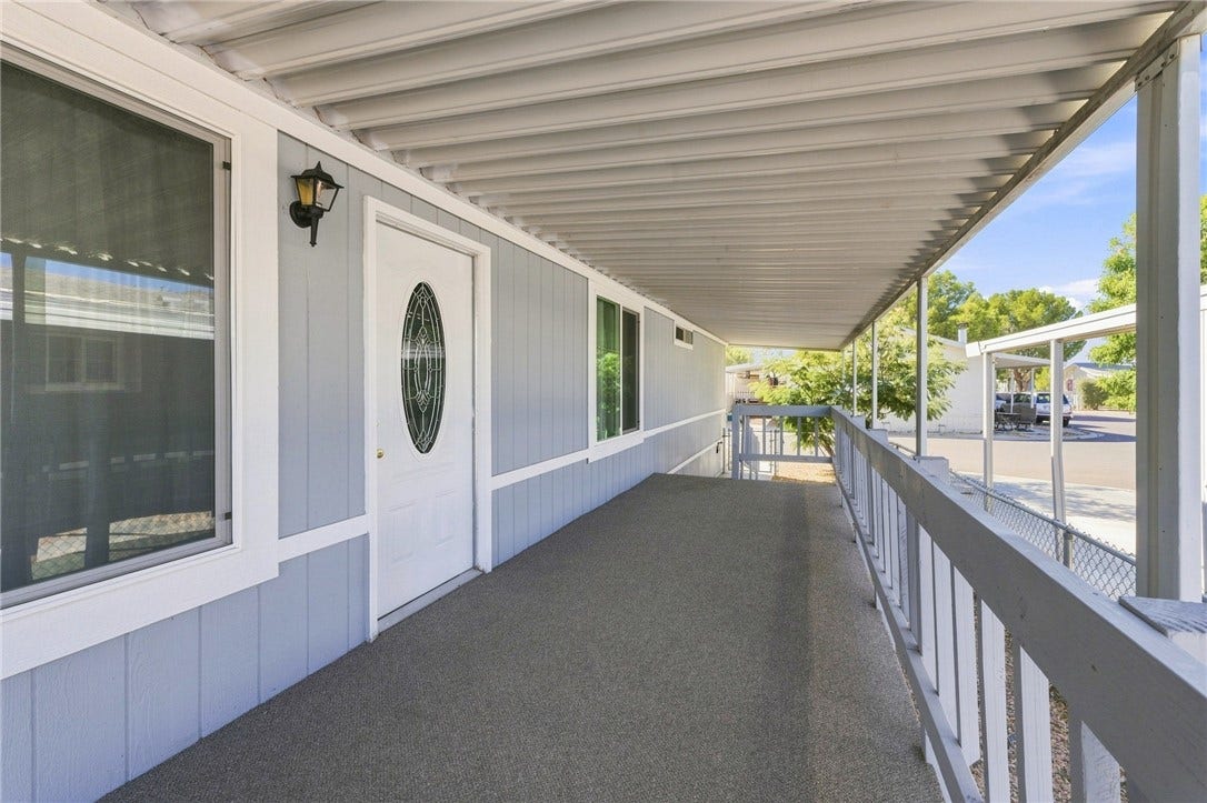 20843 Waalew, #C6, Apple Valley, CA 92307 20843 Waalew, #C6, Apple Valley, CA 92307