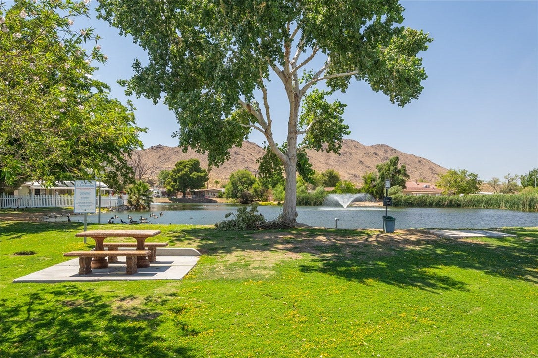 20843 Waalew, #C6, Apple Valley, CA 92307 20843 Waalew, #C6, Apple Valley, CA 92307