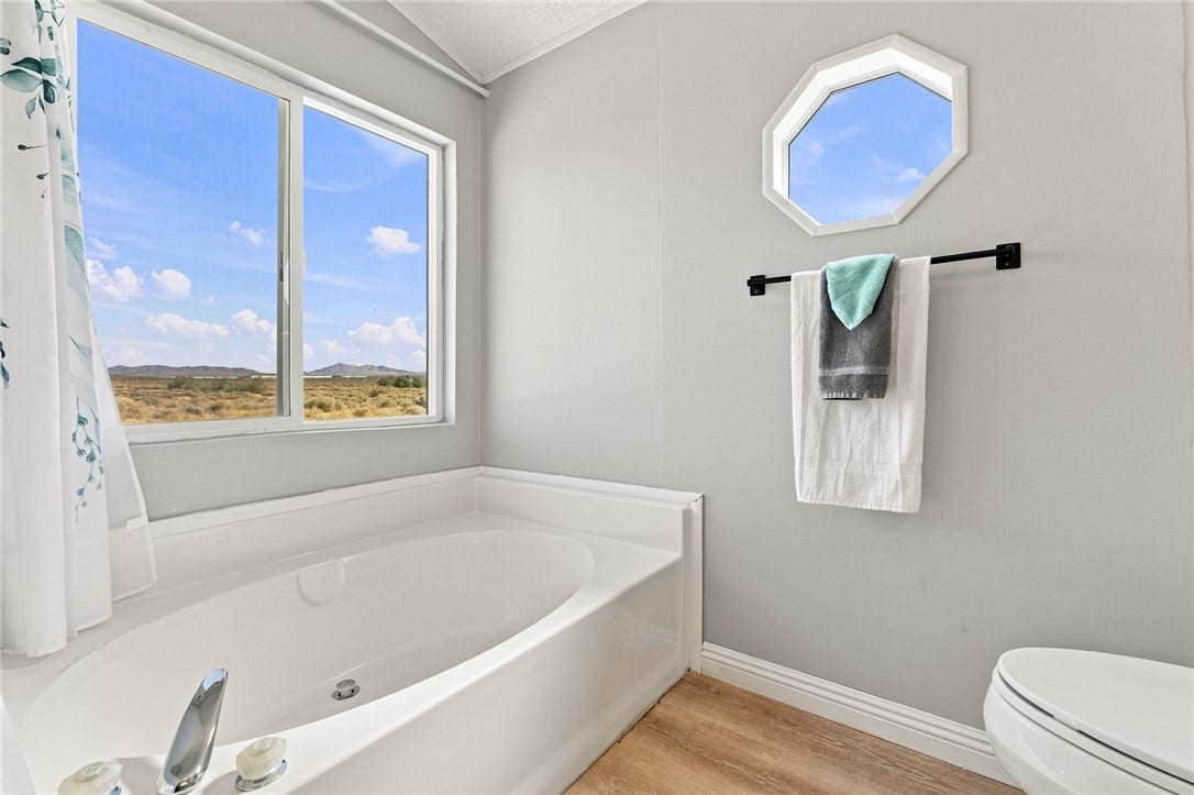 20843 Waalew, #C6, Apple Valley, CA 92307 20843 Waalew, #C6, Apple Valley, CA 92307