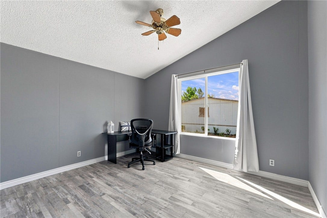 20843 Waalew, #C6, Apple Valley, CA 92307 20843 Waalew, #C6, Apple Valley, CA 92307
