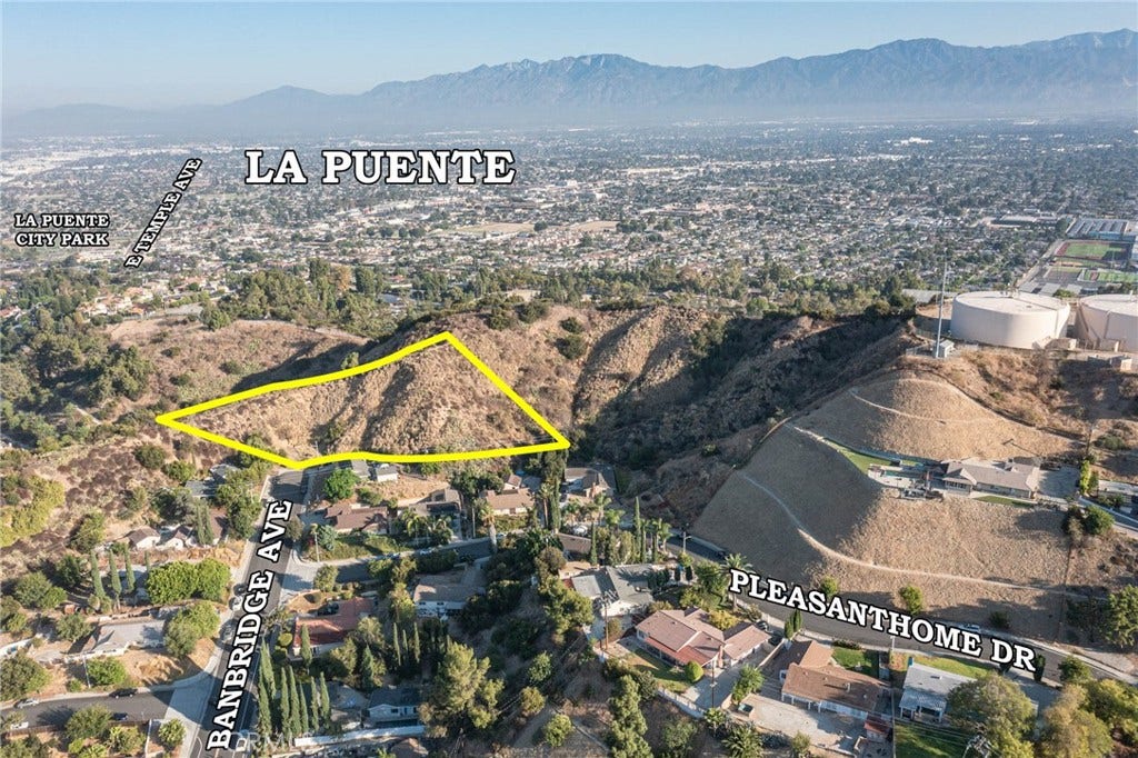 82470410 Banbridge Avenue, La Puente, CA 91744 82470410 Banbridge Avenue, La Puente, CA 91744