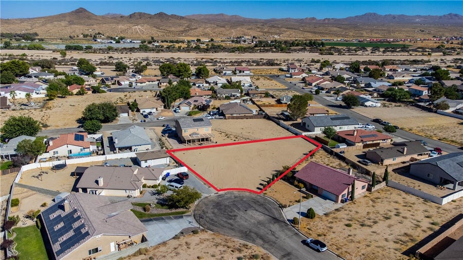 Property photo for 14803 Aberdeen Lane, Helendale, CA