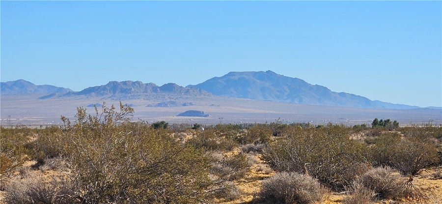 Property photo for 802 Lincoln, Lucerne Valley, CA