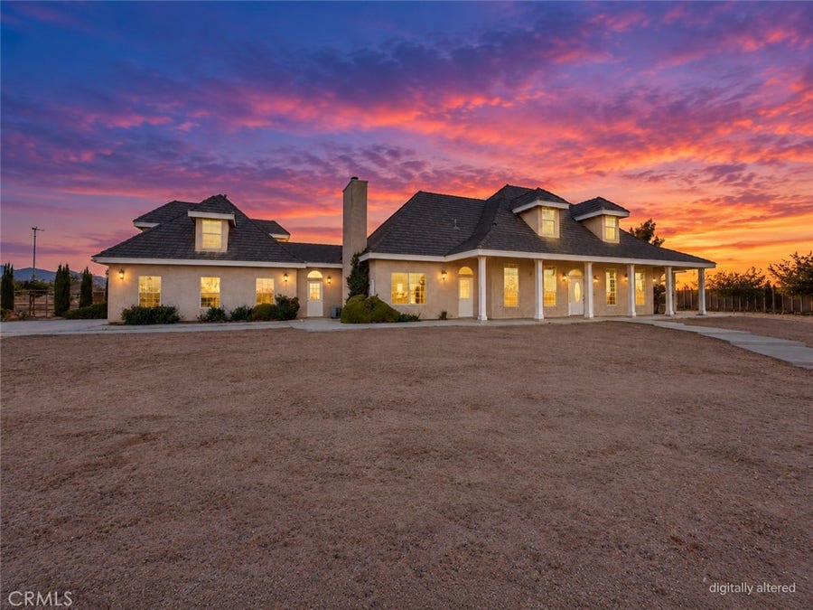 Property photo for 8250 Cataba, Oak Hills, CA