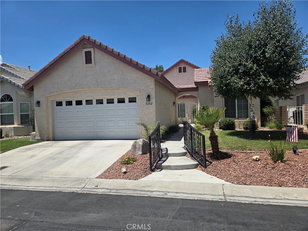 11262 Country Club, Apple Valley, CA 92308 11262 Country Club, Apple Valley, CA 92308