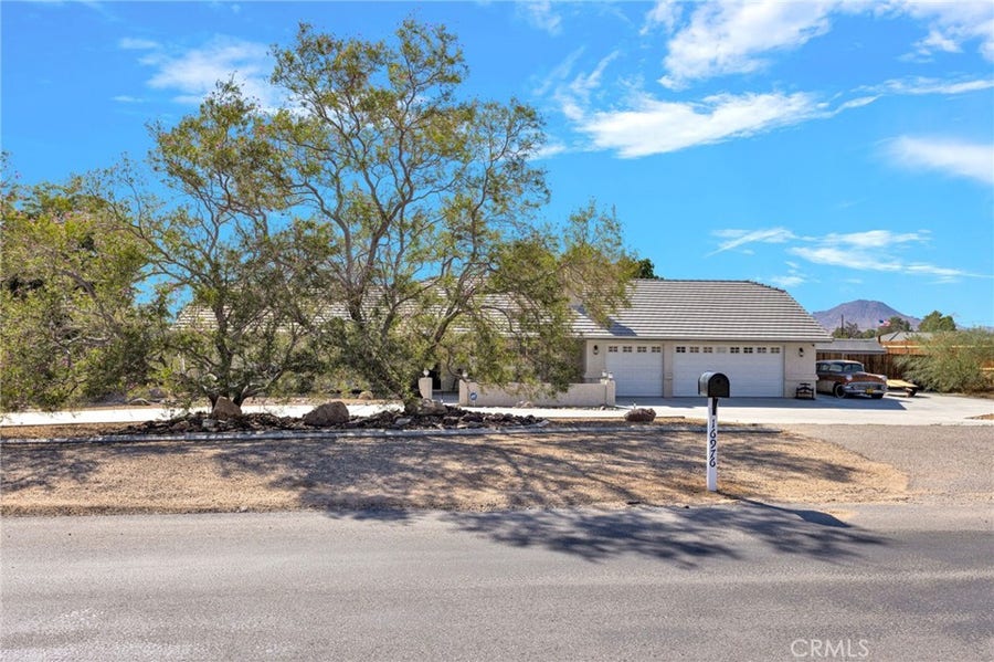 Property photo for 16976 Joshua, Apple Valley, CA