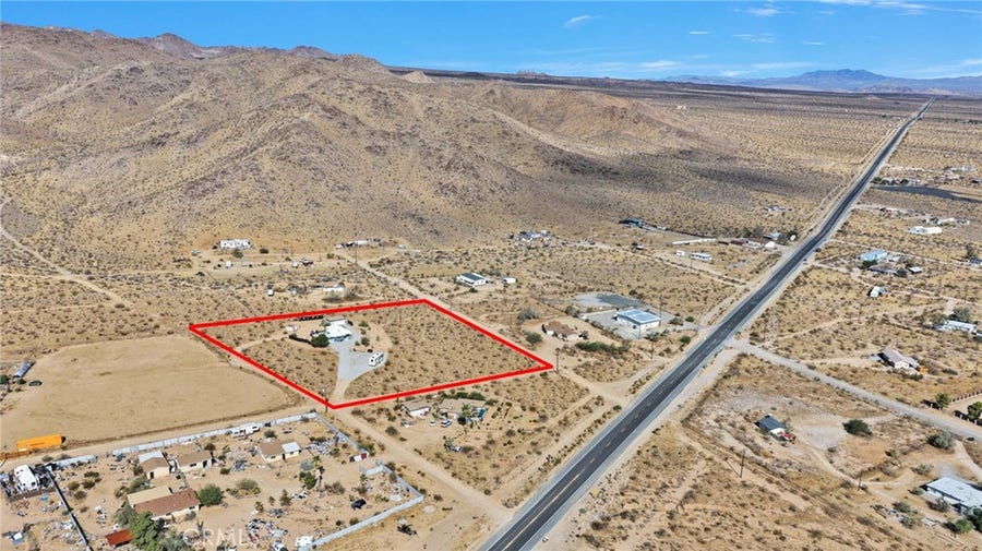 Property photo for 1718 N Inca, Landers, CA