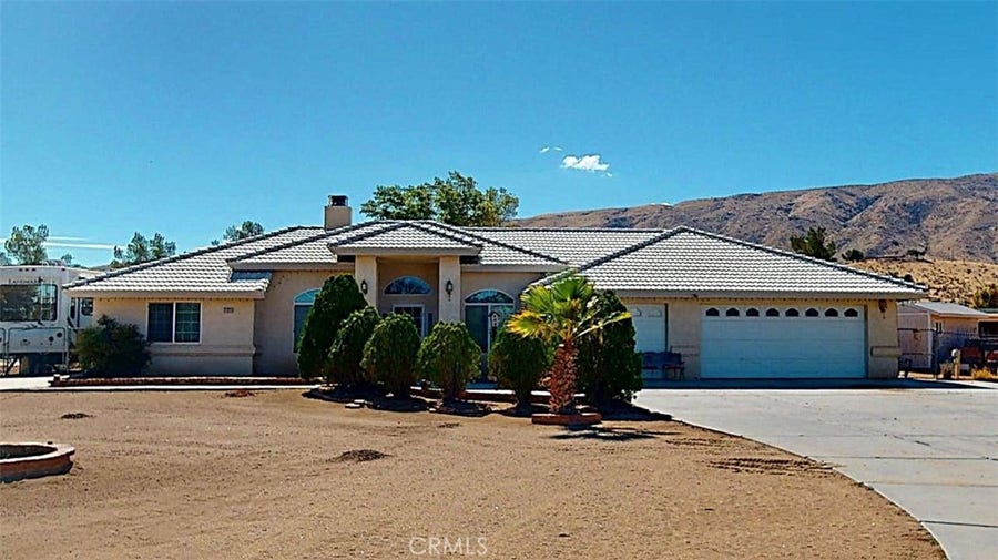 Property photo for 21723 Hercules Street, Apple Valley, CA
