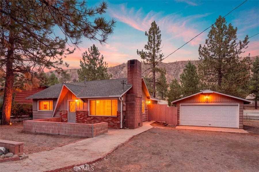 Property photo for 592 Mountain view, Wrightwood, CA