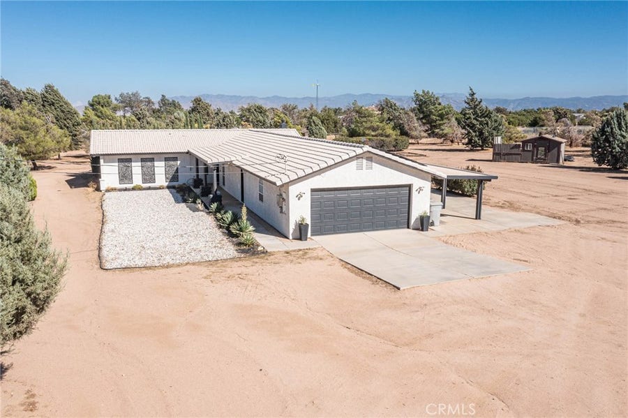 Property photo for 12631 Mesquite Street, Oak Hills, CA