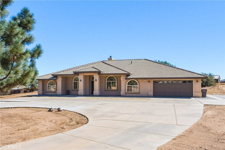 Property photo for 8423 Beaver, Phelan, CA