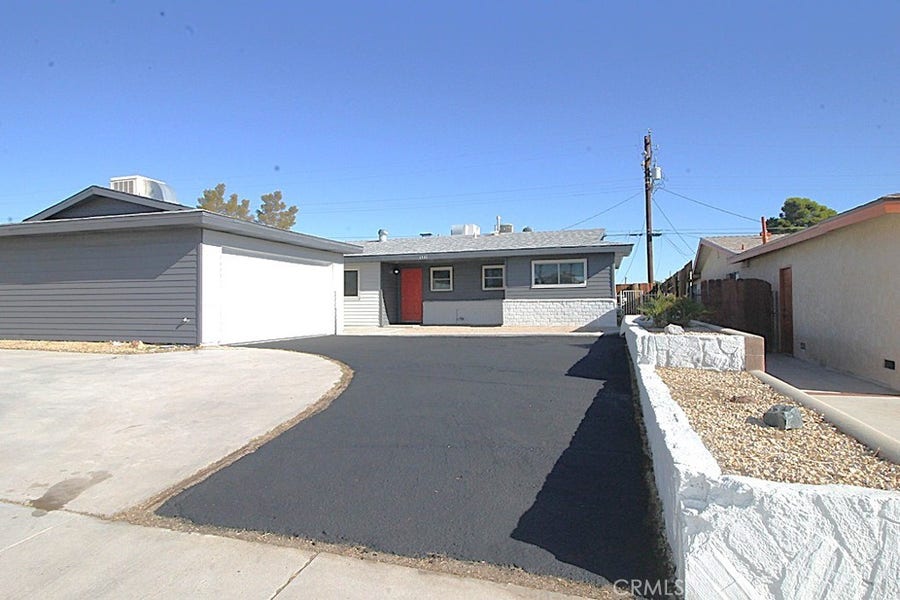 Property photo for 1537 De Anza, Barstow, CA