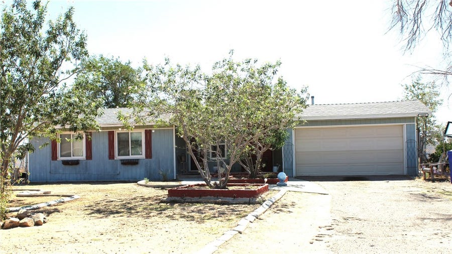 Property photo for 14435 Iroquois Road, Apple Valley, CA