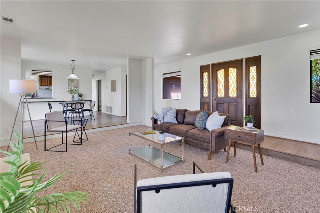 12572 Coronado Lane, Victorville, CA 92395 Living Room