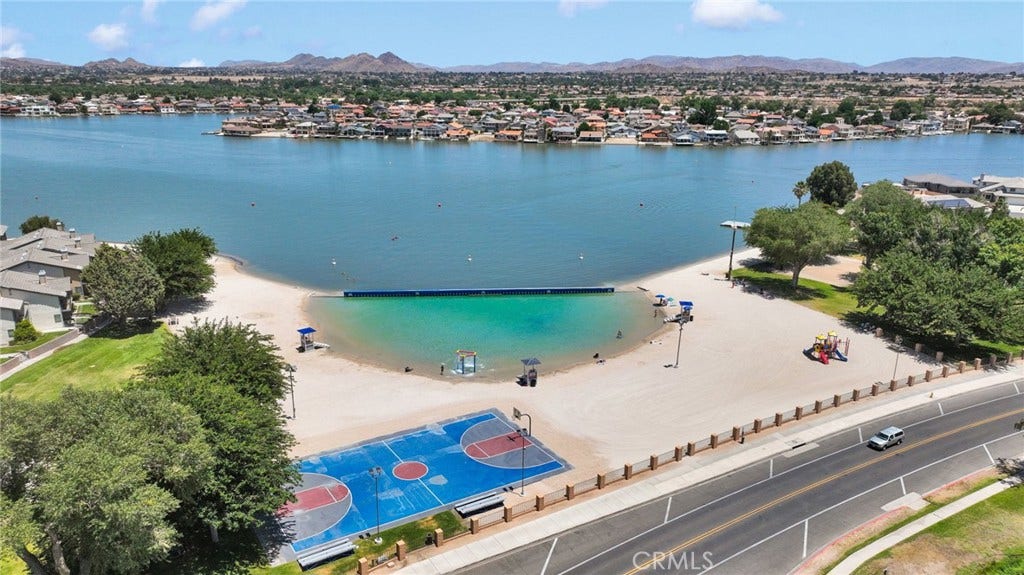 12572 Coronado Lane, Victorville, CA 92395 Lake & Beach Area