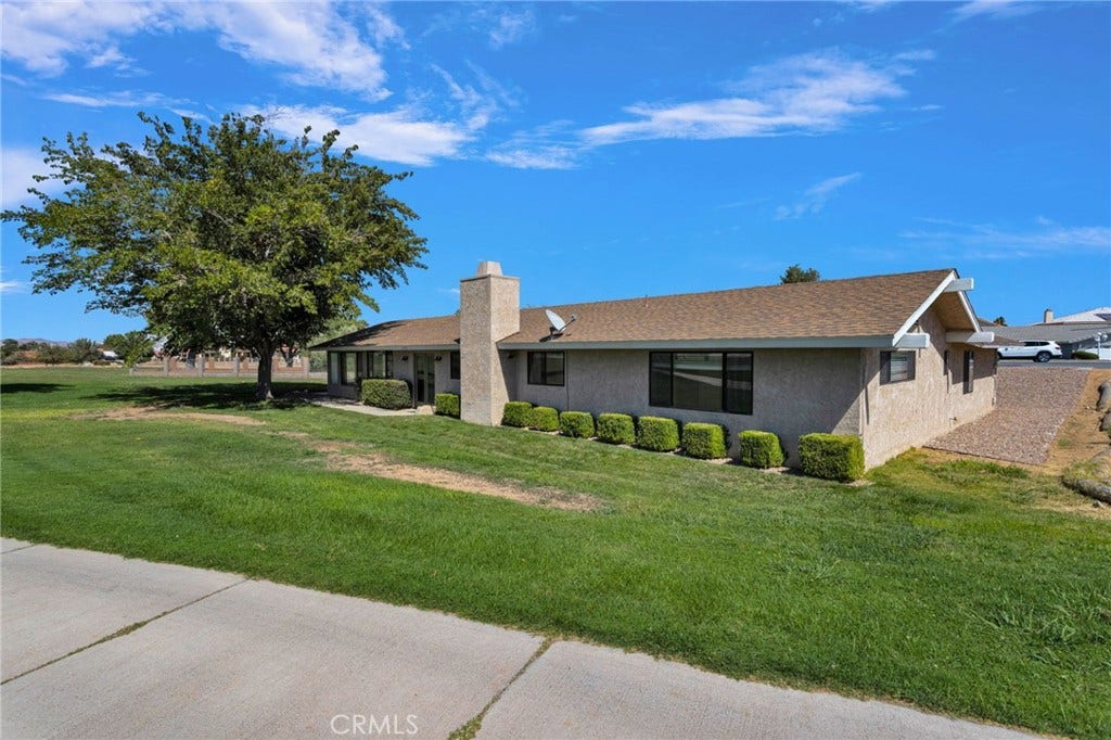 12572 Coronado Lane, Victorville, CA 92395 Backyard