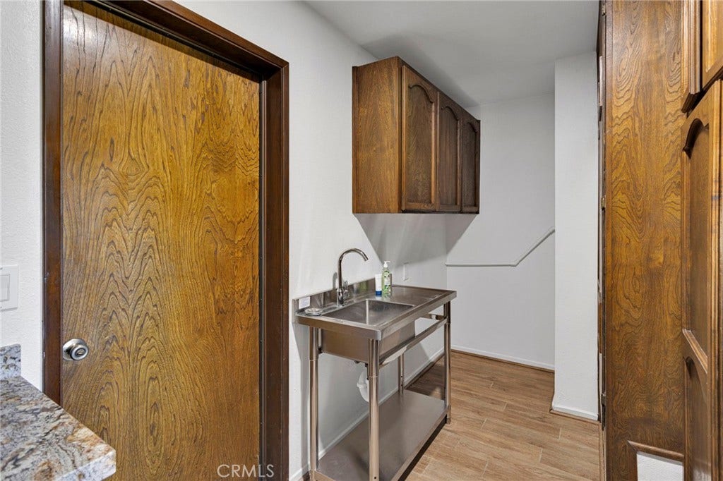 12572 Coronado Lane, Victorville, CA 92395 Half Bath