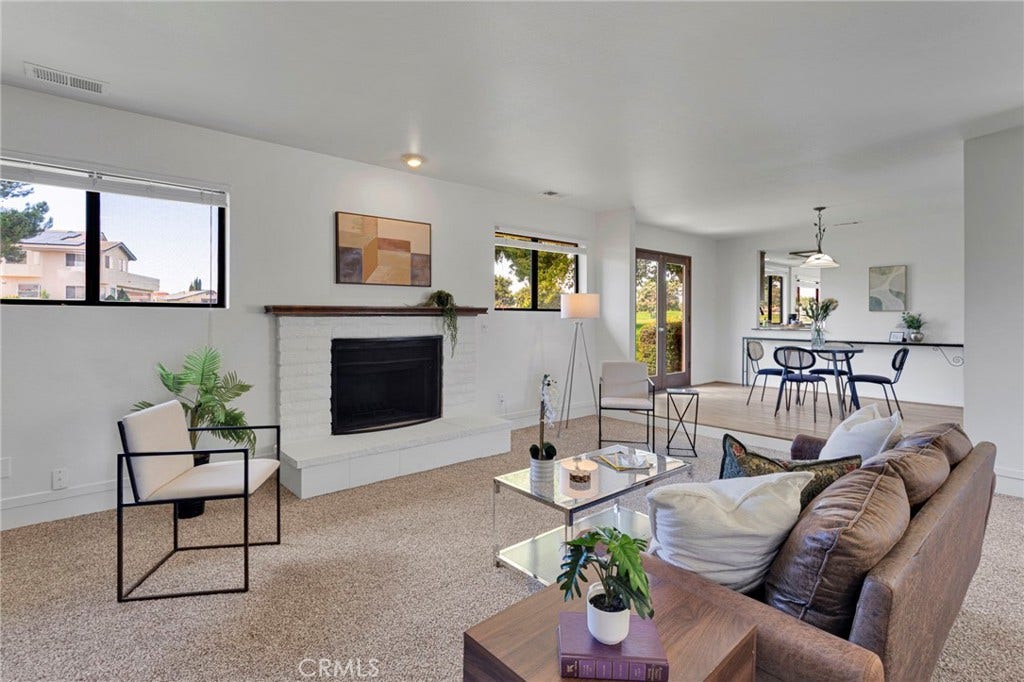 12572 Coronado Lane, Victorville, CA 92395 Living Room