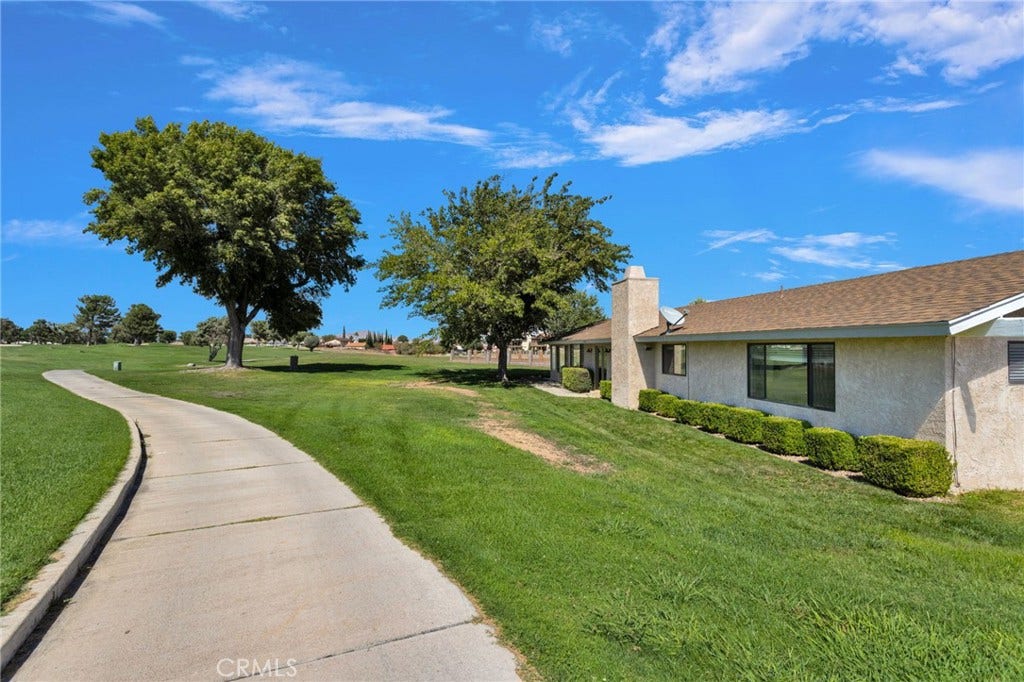 12572 Coronado Lane, Victorville, CA 92395 Backyard