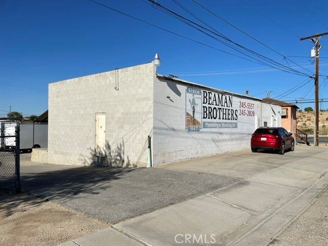 Property photo for 14160 Hesperia, Victorville, CA