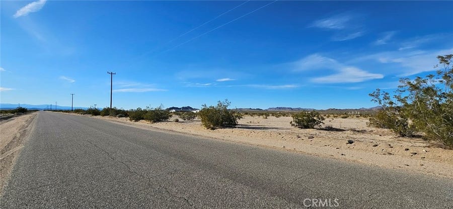Property photo for 800 Valle Vista Rd., Palms, CA