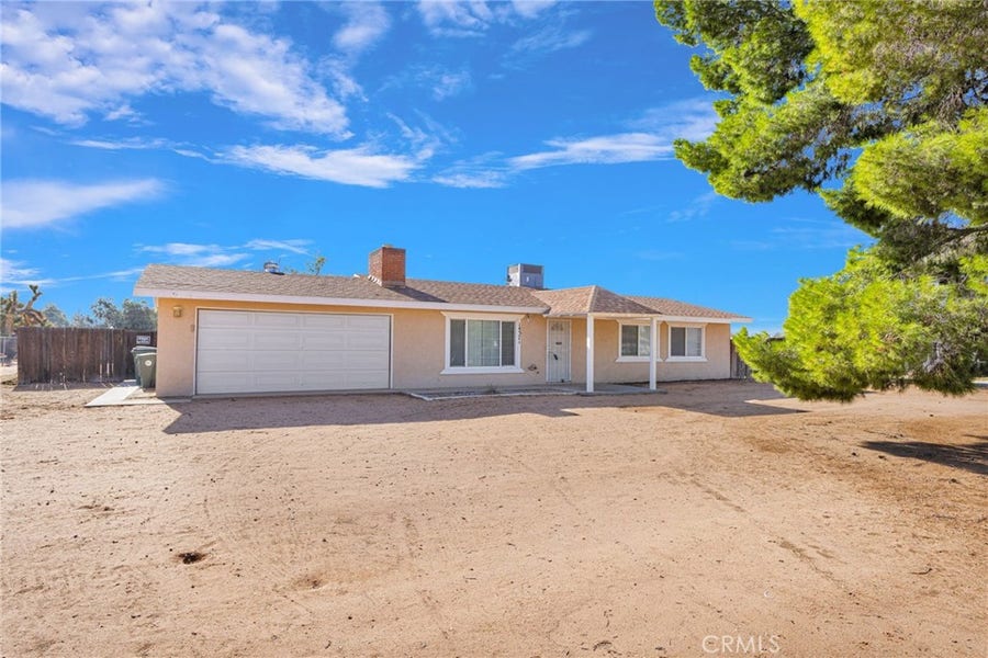 Property photo for 14371 Jicarilla Road, Apple Valley, CA