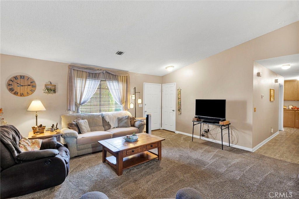 8090 Corona, Hesperia, CA 92345 8090 Corona, Hesperia, CA 92345