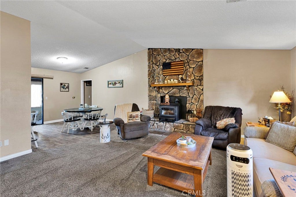 8090 Corona, Hesperia, CA 92345 8090 Corona, Hesperia, CA 92345