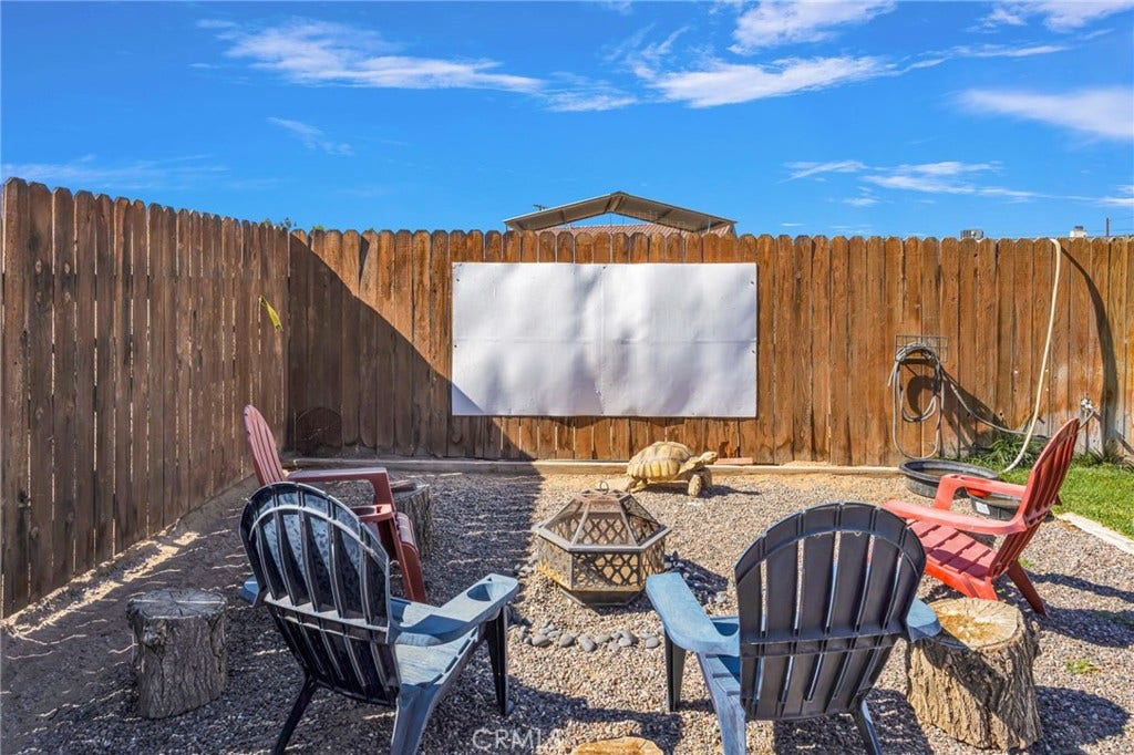 8090 Corona, Hesperia, CA 92345 8090 Corona, Hesperia, CA 92345