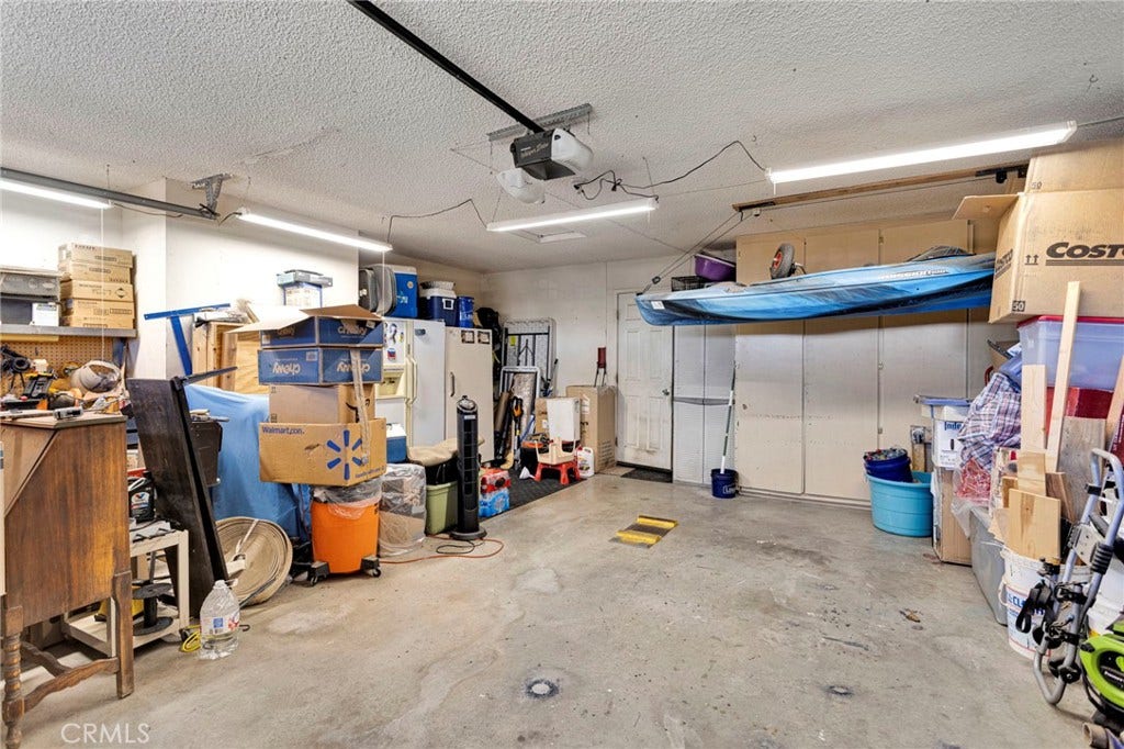 8090 Corona, Hesperia, CA 92345 8090 Corona, Hesperia, CA 92345