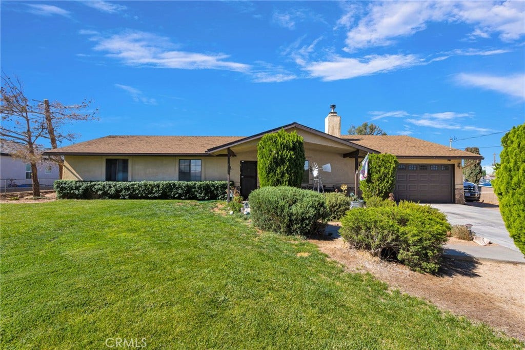 8090 Corona, Hesperia, CA 92345 8090 Corona, Hesperia, CA 92345