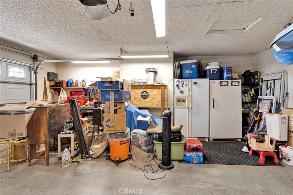 8090 Corona, Hesperia, CA 92345 8090 Corona, Hesperia, CA 92345