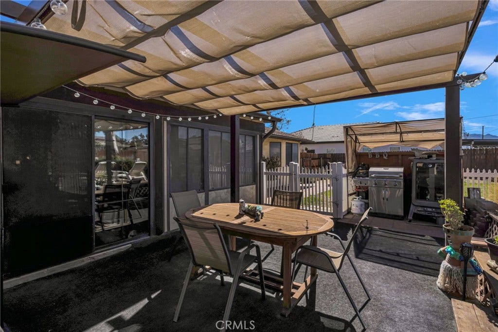 8090 Corona, Hesperia, CA 92345 8090 Corona, Hesperia, CA 92345