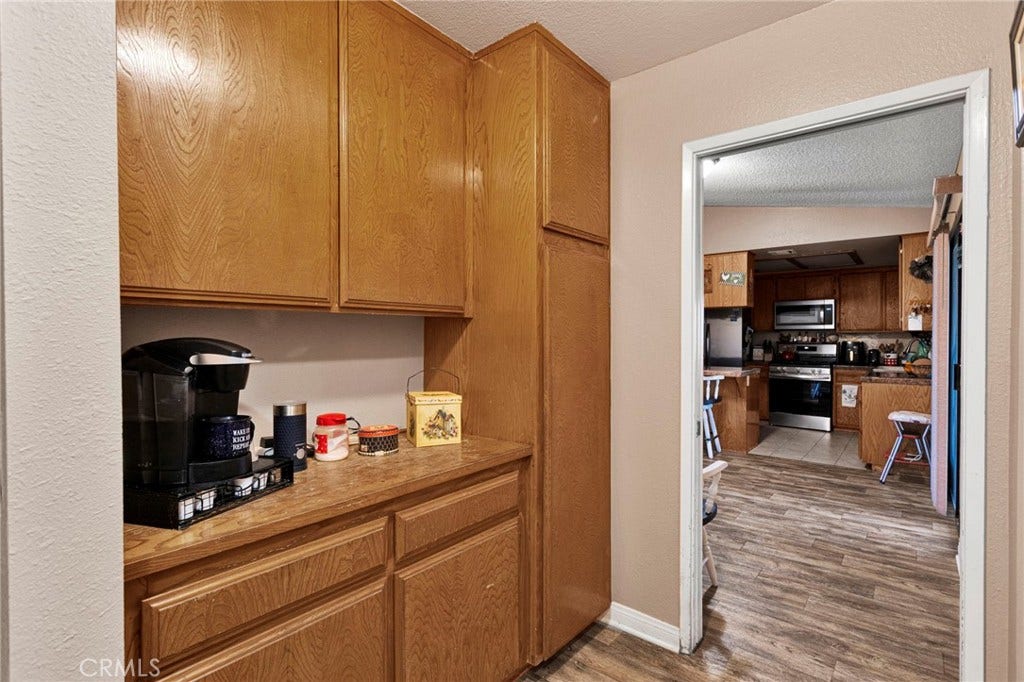 8090 Corona, Hesperia, CA 92345 8090 Corona, Hesperia, CA 92345