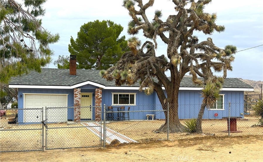Property photo for 16524 Oldenburg Road, Apple Valley, CA