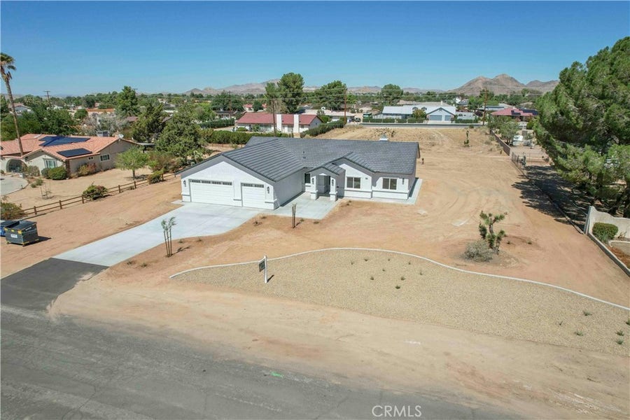 Property photo for 19590 Red Feather Road, Apple Valley, CA