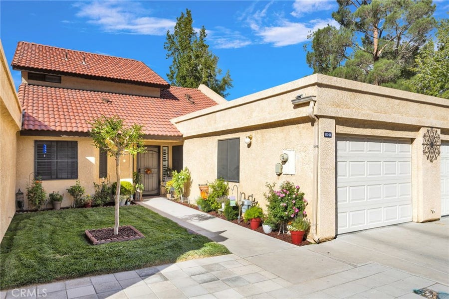 Property photo for 19044 Elm Drive, Apple Valley, CA