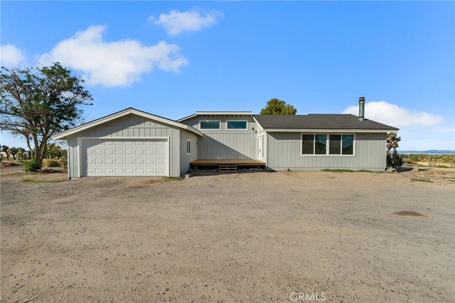 Property photo for 3932 Nielson Road, Phelan, CA