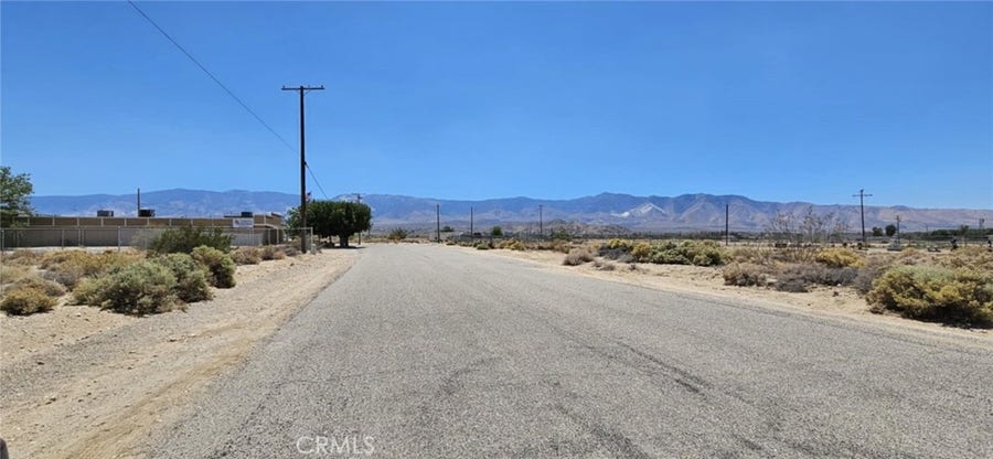 Property photo for 800 Oracle Rd., Lucerne Valley, CA