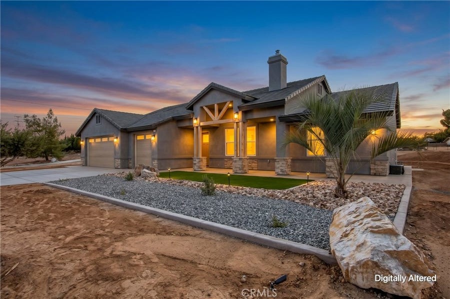 Property photo for 7390 Oakwood, Hesperia, CA