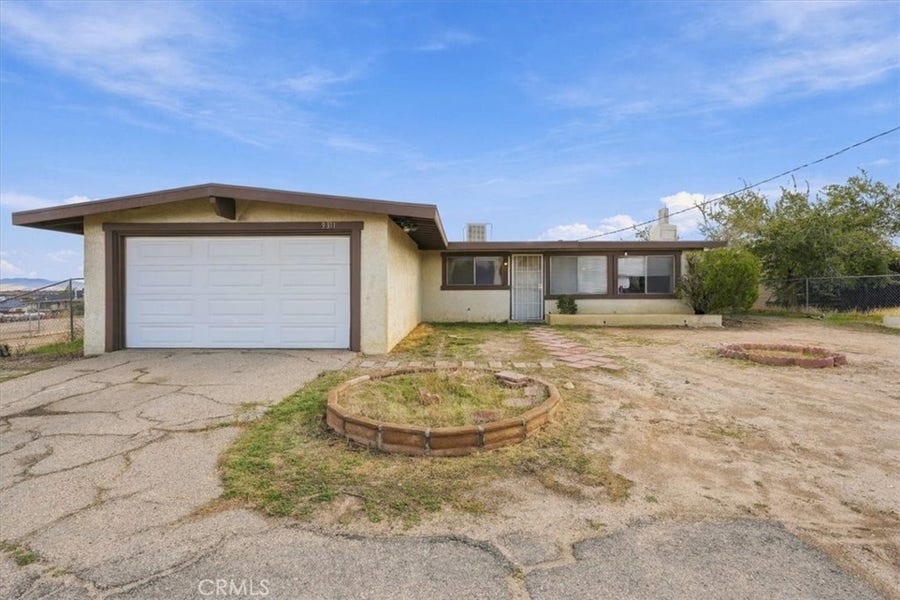 Property photo for 9311 Jacaranda, Hesperia, CA