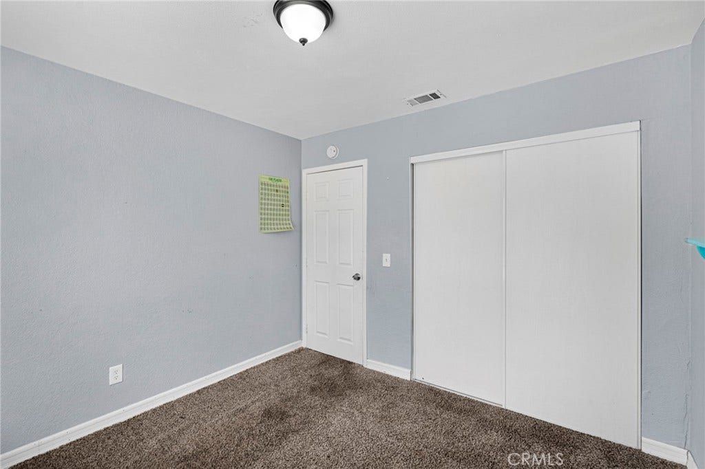 11425 Kiowa Road, Apple Valley, CA 92308 11425 Kiowa Road, Apple Valley, CA 92308