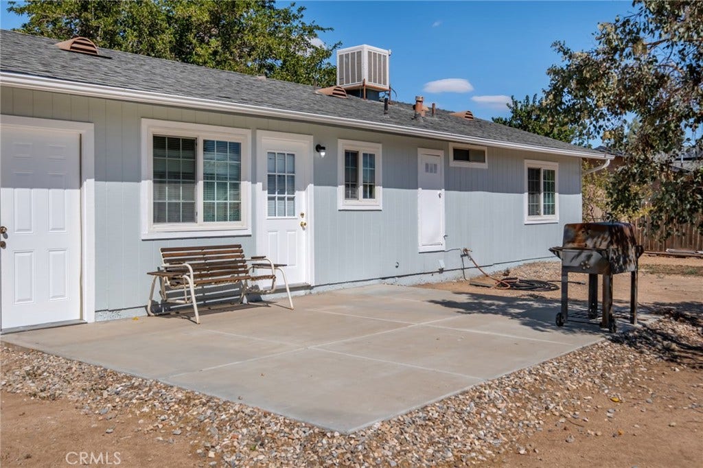 20993 Geronimo Road, Apple Valley, CA 92308 20993 Geronimo Road, Apple Valley, CA 92308